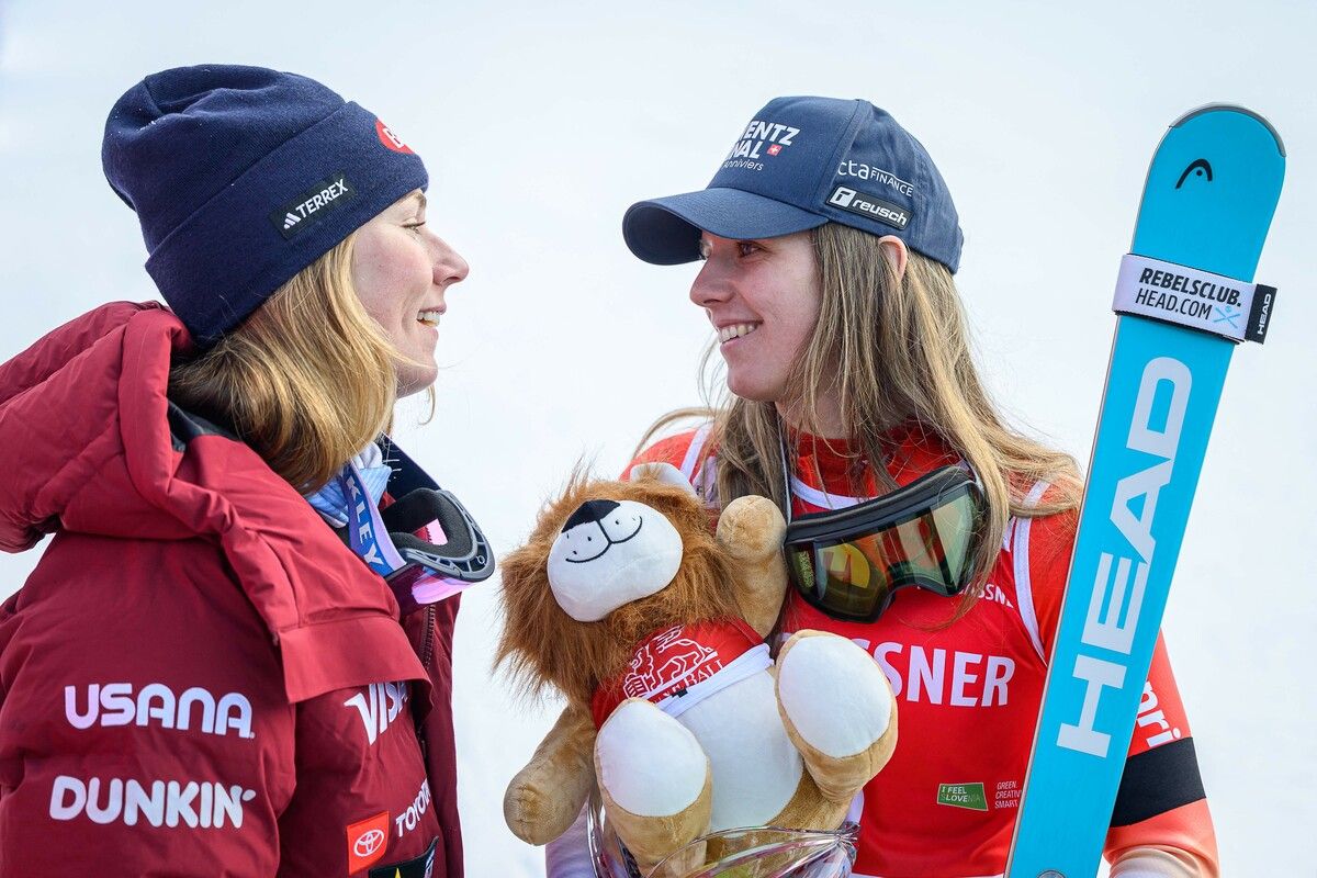 In einer eigenen Liga entschied Camille Rast (rechts) das Duell mit Mikaela Shiffrin für sich und holte sich den Slalomsieg in Kranjska Gora.⇒gepa