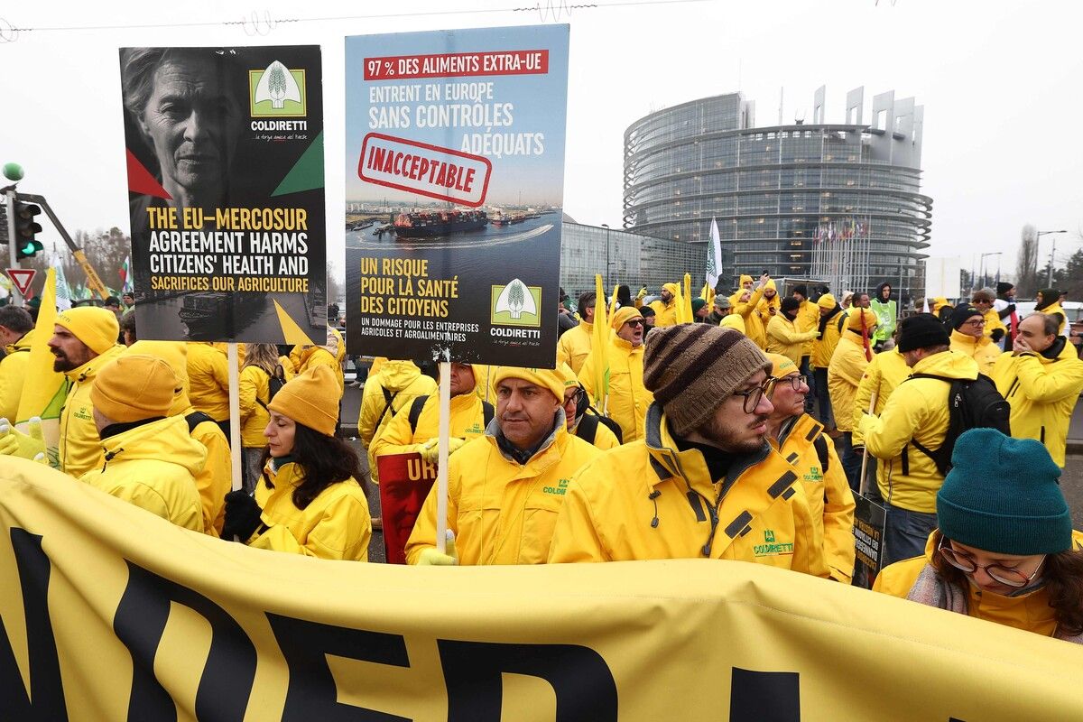 In Straßburg protestieren seit gestern Bauern gegen das EU-Mercosur-Abkommen, um vor der heutigen Abstimmung im EU-Parlament Druck auf Abgeordnete auszuüben.