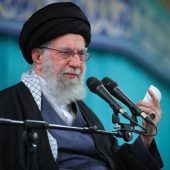 Mindestens 12.000 Tote im Iran