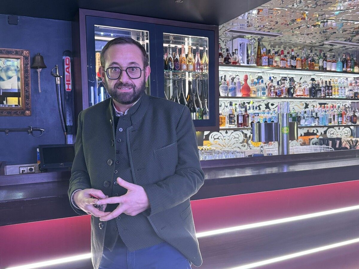 Johannes Pfefferkorn, Gastgeber der Krone Lech im K.Club.⇒VN/DJSOHM (2)