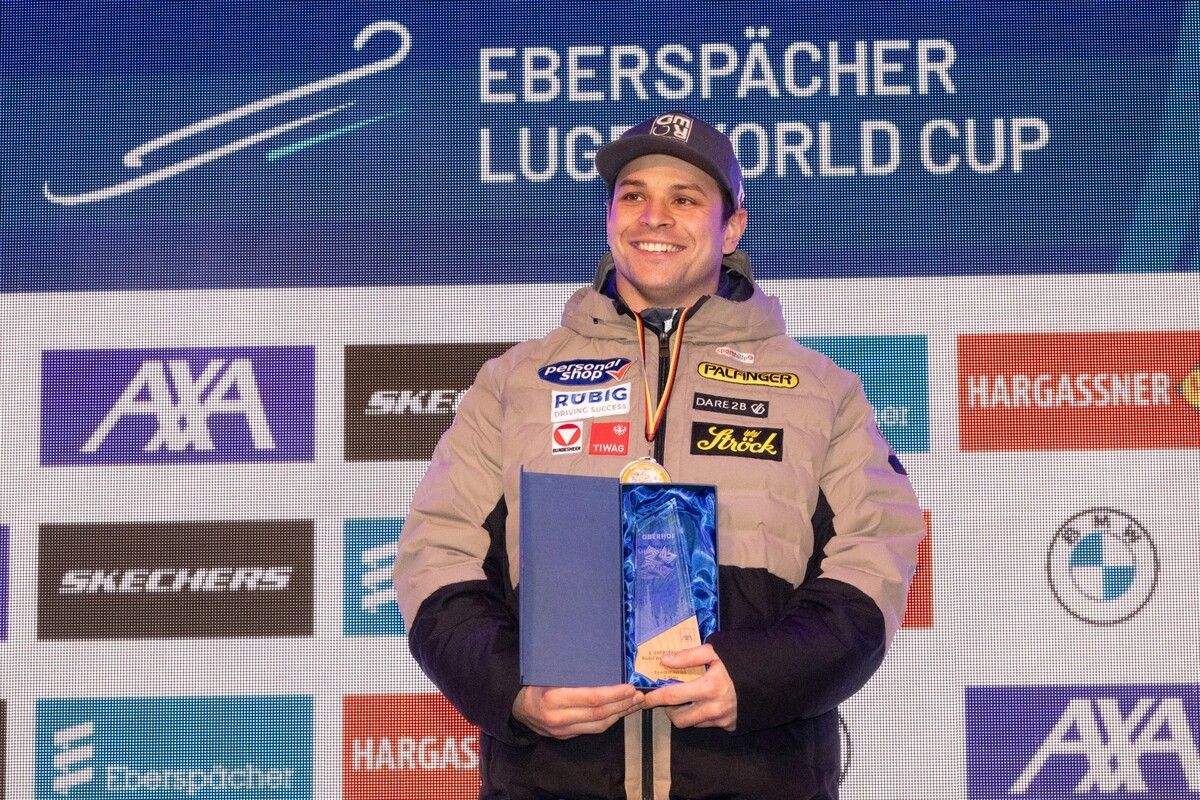 Jonas Müller hat im olympischen Einsitzer die dritte EM-Goldene im Folge geholt. Dieses Kunststück hat bislang nur der Russe Semen Pavlichenko zwischen 2017 und 2019 geschafft.⇒ÖRV/Dietmar Reker