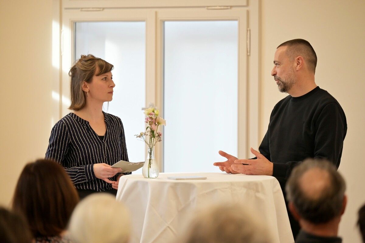 Katharina Leissing im Gespräch mit Stefan Amann. ⇒Bernd Oswald