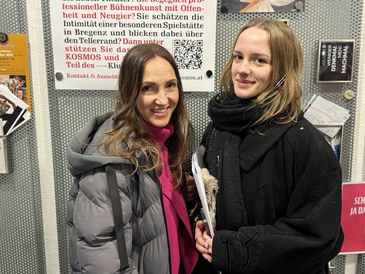 Kulturbegeistert: Brigitte und Amrei Smeritschnig.