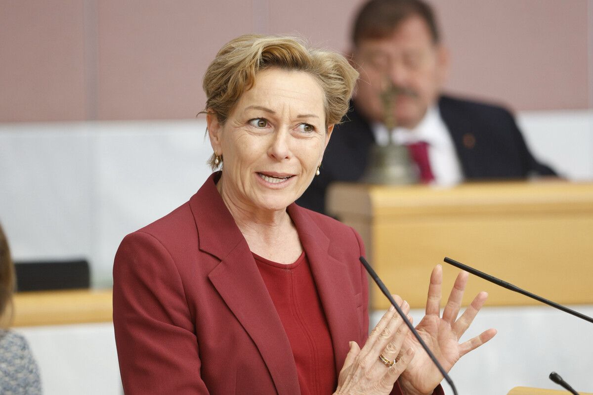 Landesrätin Martina Rüscher fordert von den Sozialeinrichtungen eine Einhaltung der Zielwerte.⇒VN/Shourot