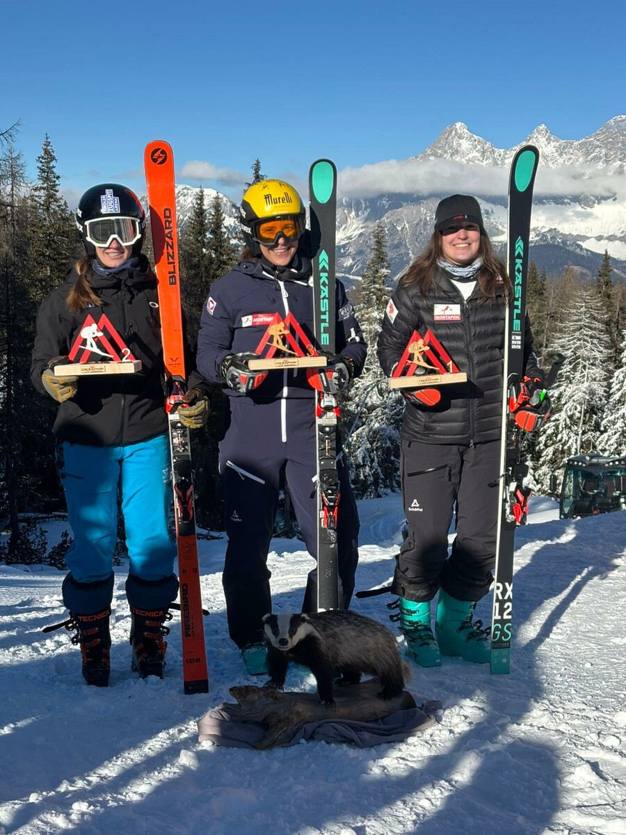 Leonie Lussnig durfte sich über den Podestplatz freuen.⇒skiAustria