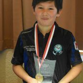 Zwei Geschwister im Poolbillard-Finale