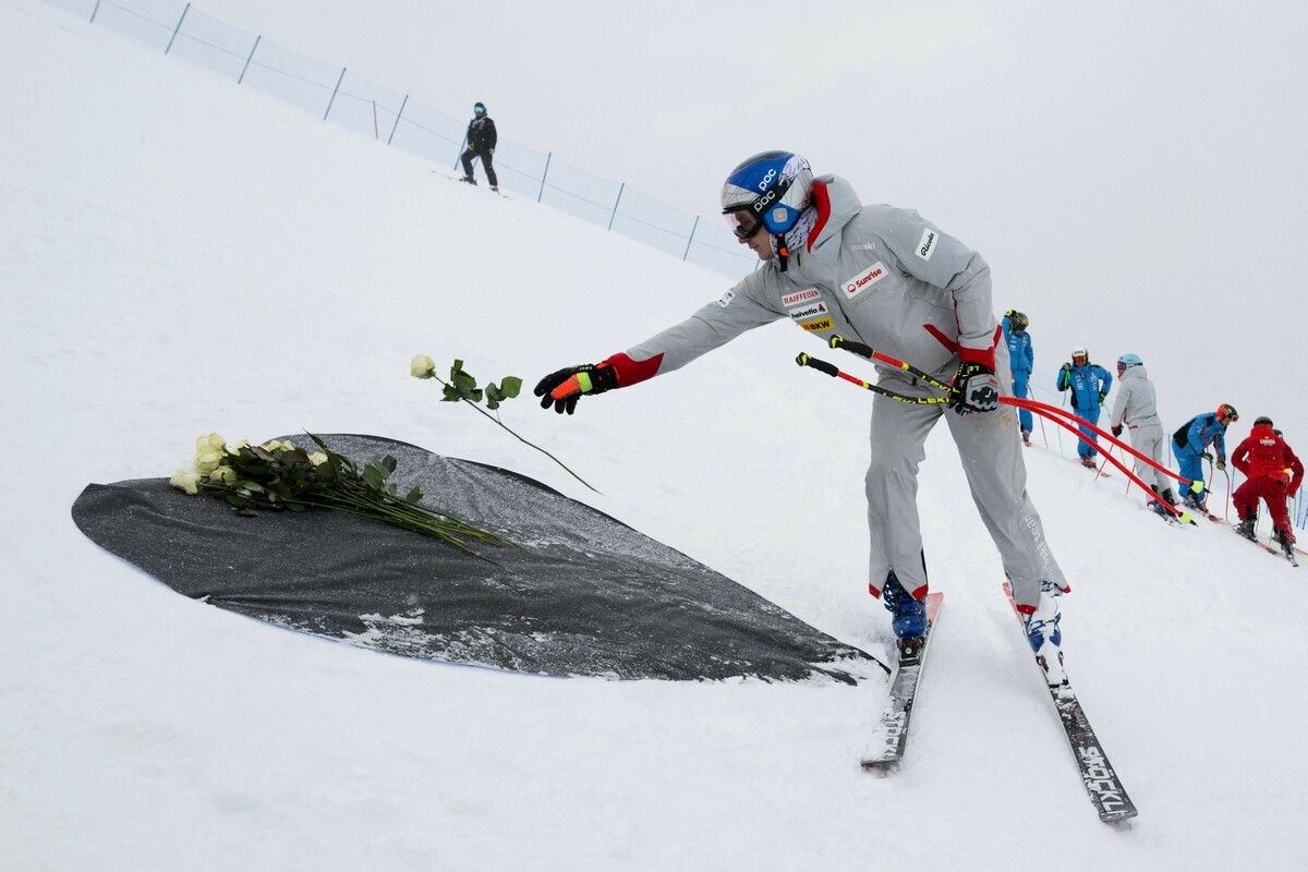 Marco Odermatt im Gedenken an die Verstorbenen der Brandkatastrophe.⇒APA
