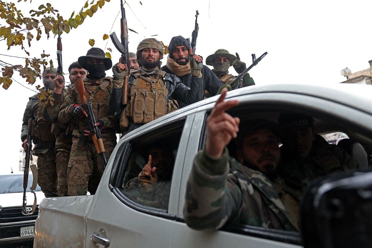 Nach Zusammenstößen in der vergangenen Woche vertrieben syrische Regierungstruppen kurdische Kräfte aus zwei Stadtteilen von Aleppo und gaben die Einnahme eines Gebiets östlich der Stadt Tabqa bekannt.