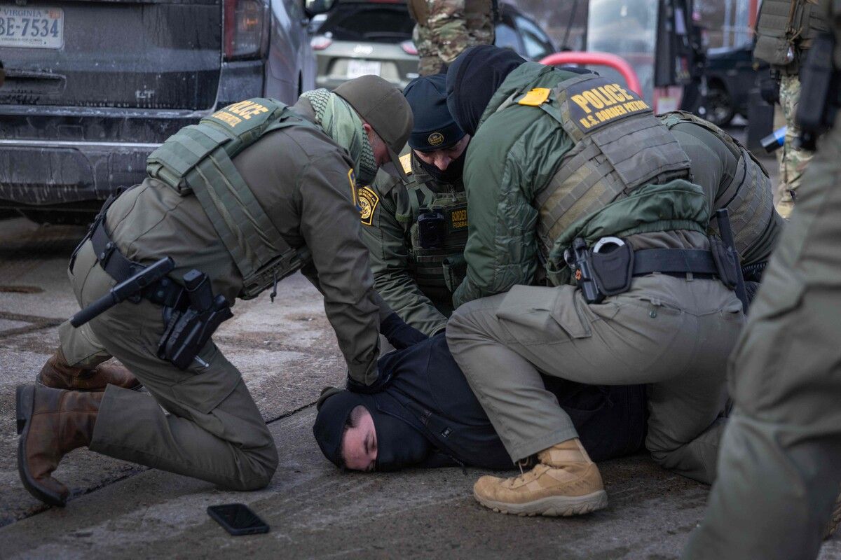 Noch mehr Bundesbeamte sollen die Verhaftung von Einwanderern vorantreiben.⇒AFP