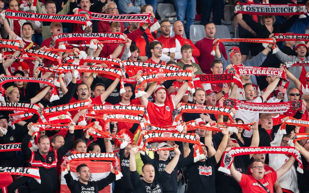 Österreichs Fans müssen bei der WM in den USA, Mexiko und Kanada tief in die Tasche greifen.⇒gepa