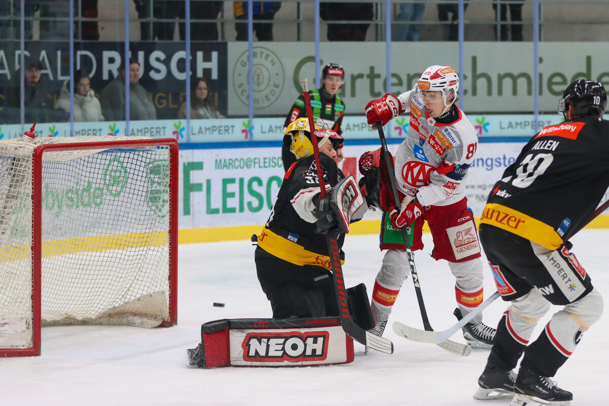 Pioneers-Torhüter Alex Caffi und sein Team stemmten sich mit viel Einsatz gegen die Niederlage. Am Ende setzte sich jedoch der Rekordmeister knapp durch. ⇒rothmund