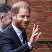 Prinz Harry: Prozess gegen ­britische Zeitung gestartet