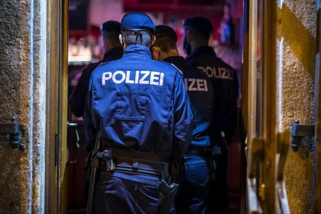 Prügelei an der Bar: Auch im Kleinwalsertal mussten Polizeikräfte kürzlich einschreiten.⇒bundespolizei
