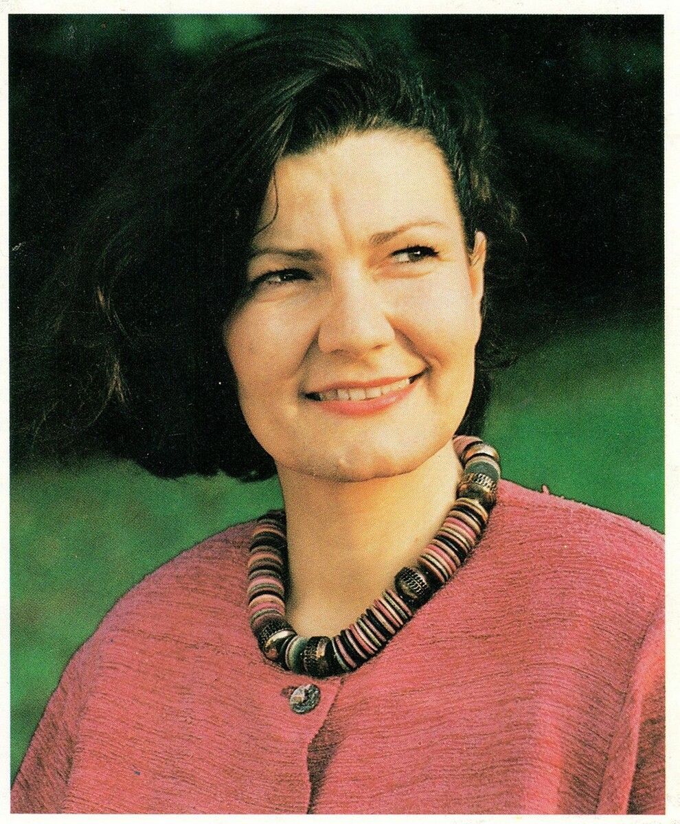 Rosmarie Fink 1993, als sie attraktive Naturmode für renommierte Ökoversandfirmen produzierte.