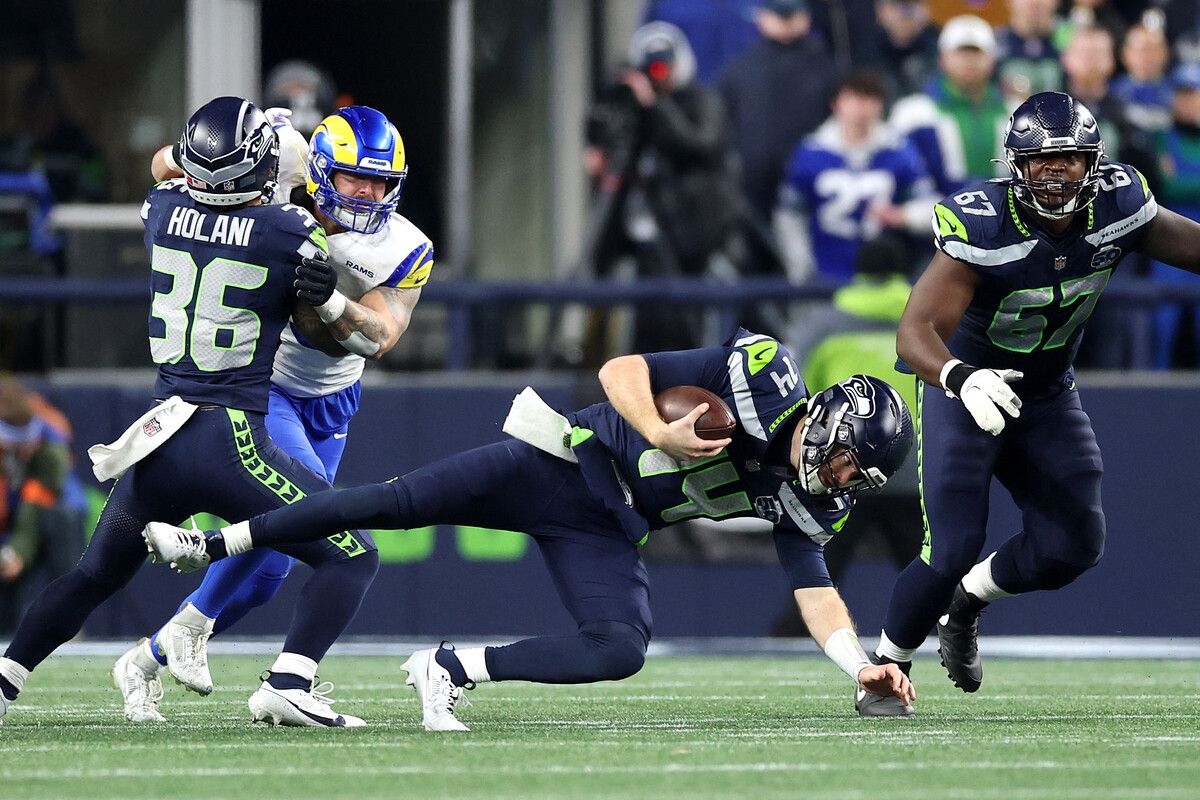 Seahawks-Quarterback Sam Darnold holte drei Touchdowns und warf 346 Yards Raumgewinn.⇒AP