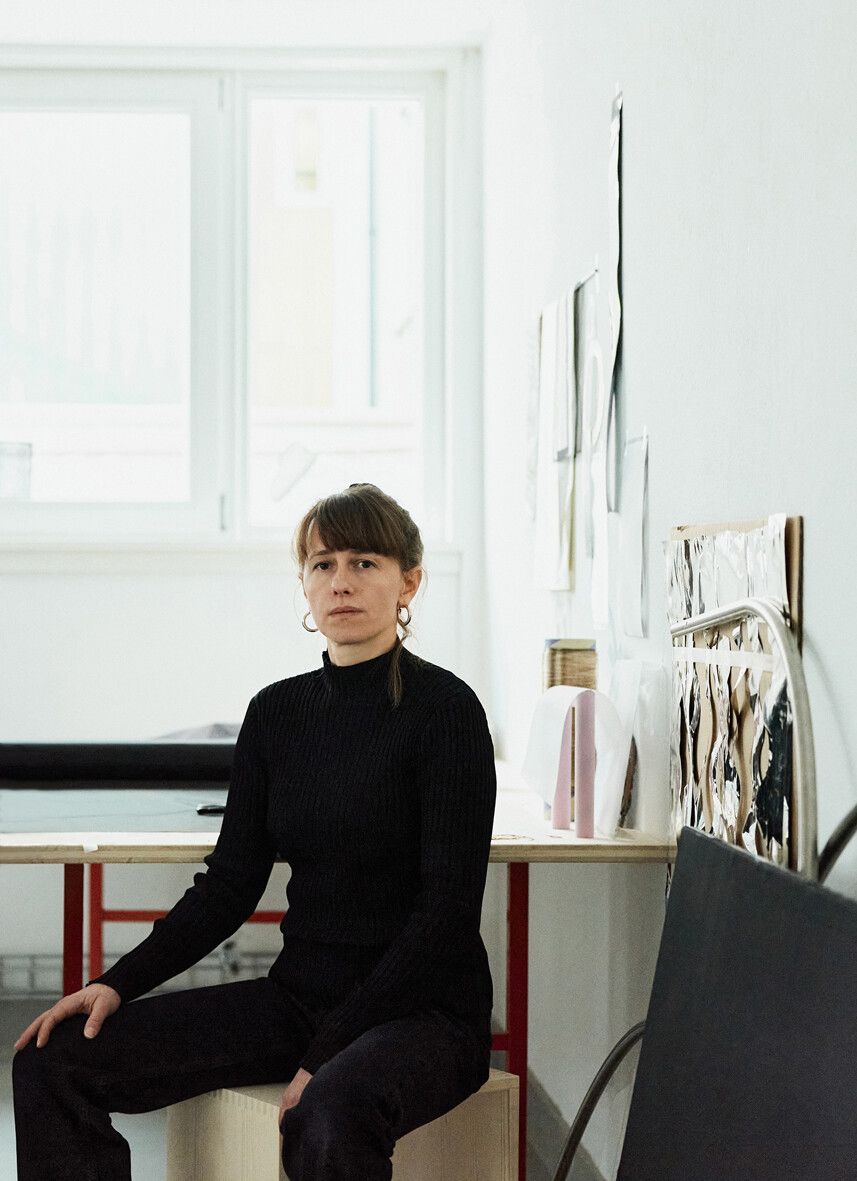 Selina Reiterer stellt im Landesfunkhaus in Dornbirn aus.⇒LADINA BISCHOF