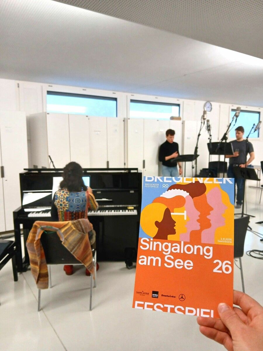 Singalong am See am 1. August in Bregenz.⇒Bregenzer Festspiele/F. de Mattos