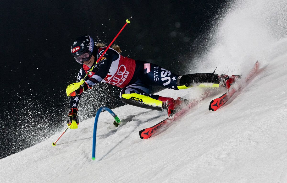 Ski-Königin Mikaela Shiffrin hat ihren Status als Goldfavoritin für den Olympia-Slalom eindrucksvoll unterstrichen.⇒GEPA