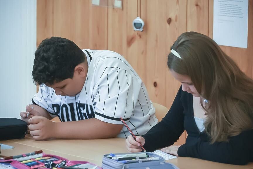 Sommerschule in Vorarlberg. Bereits 2026 wird sie vor dem neuen Schuljahr für außerordentliche Schüler verpflichtend sein. Die Bildungsdirektion sucht Lehrkräfte. ⇒vn/paulitsch