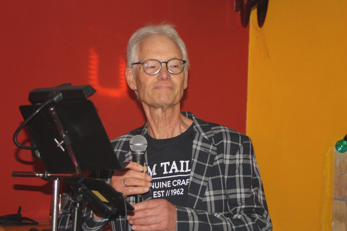 Stundenlang wird Kurt Dreier musizieren und singen.⇒VN/tk