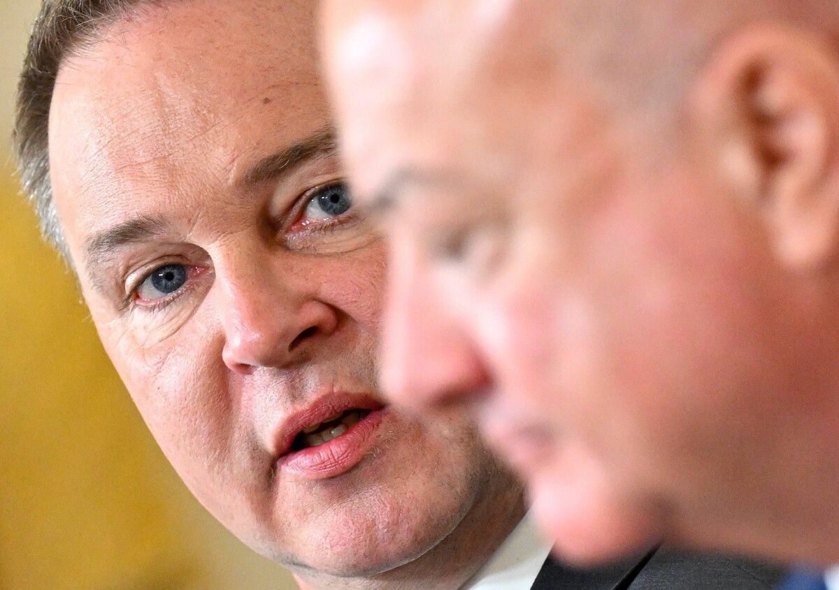 Vizekanzler Andreas Babler und Bundeskanzler Christian Stocker haben heuer eigentlich ein wahlkampffreies Jahr.⇒ APA/Hans Klaus Techt