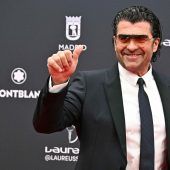 Ski-Legenden  entzünden das Feuer