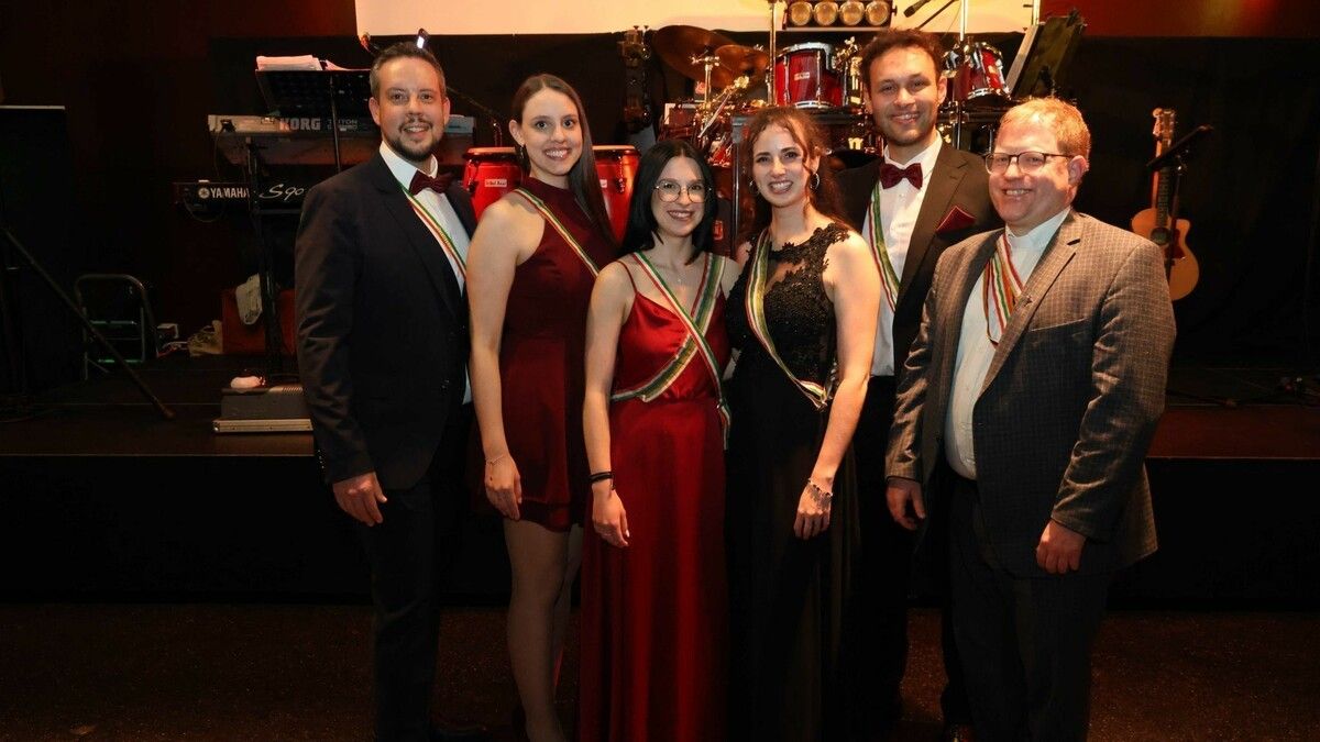 Altherrensenior Sebastian Steinlechner, Irina Rhomberg, Senior Chiara Tomasini, Organisatorin Marina Müller, Lucas Lässer und Landesseelsorger Fabian Jochum.⇒AME