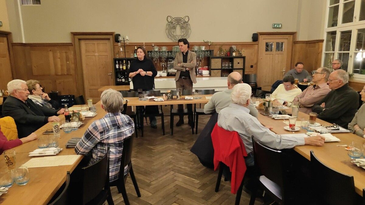 Auf dem Ortsteilgespräch in Tisis wurde über Verkehr und Infrastruktur diskutiert.⇒Henning Heilmann (3)