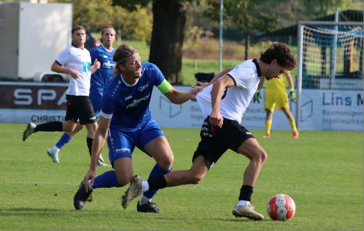 Aygün Topcu wechselt von einem Hofsteigklub zu einem anderen und spielt nun in Lauterach.⇒Thomas Knobel