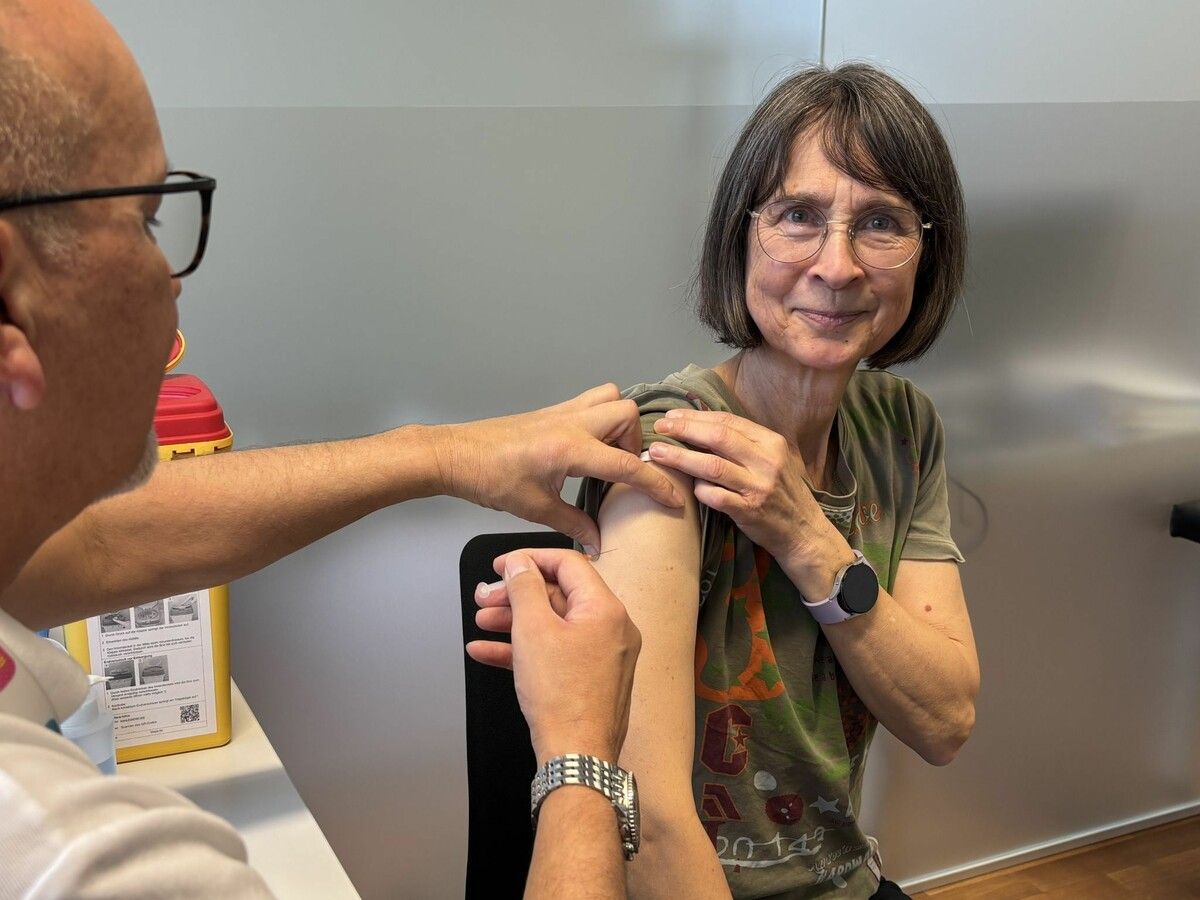 Barbara Benedikter-Fend sei gegen fast alles geimpft und kam diesmal wegen einer Hepatitis-B-Impfung in die Impfordination.