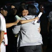 Teenager entreißt Polizist Waffe und schoss in Schule um sich