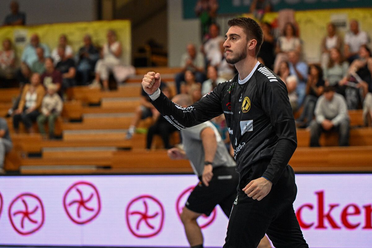 Berin Brkic musste in letzter Sekunde in extremis eingreifen, um Bregenz Handball den Punkt in Vöslau zu sichern. ⇒gepa
