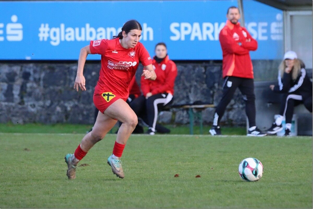 Beste Spielerin am Spielfeld: Michaela Walter, blieb die Krönung zu einem Torerfolg aber verwehrt.⇒Thomas Knobel