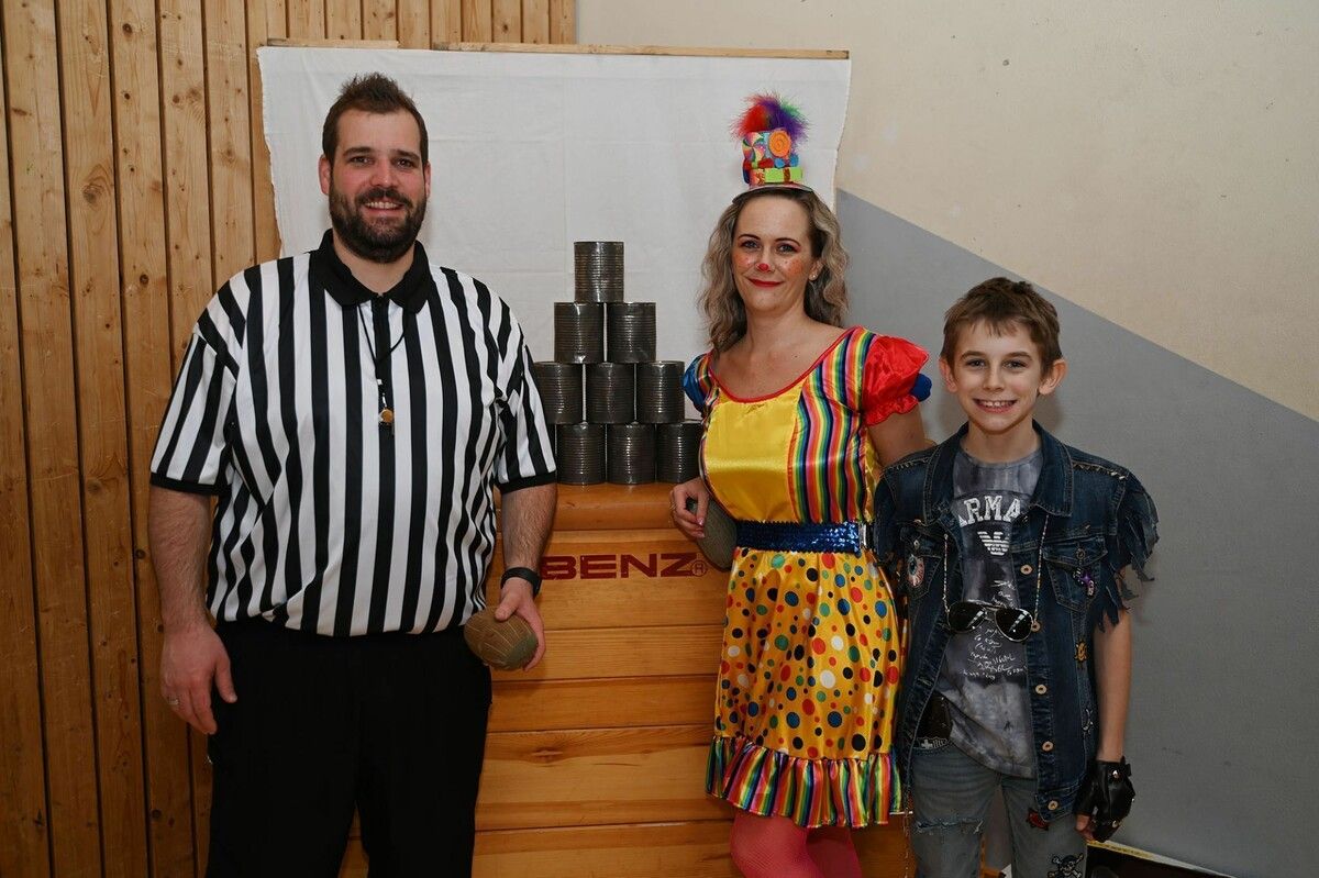 Bgm. Schlegel mit Präsidentin Claudia Vonach und Elias.⇒Andrea Fritz-Pinggera