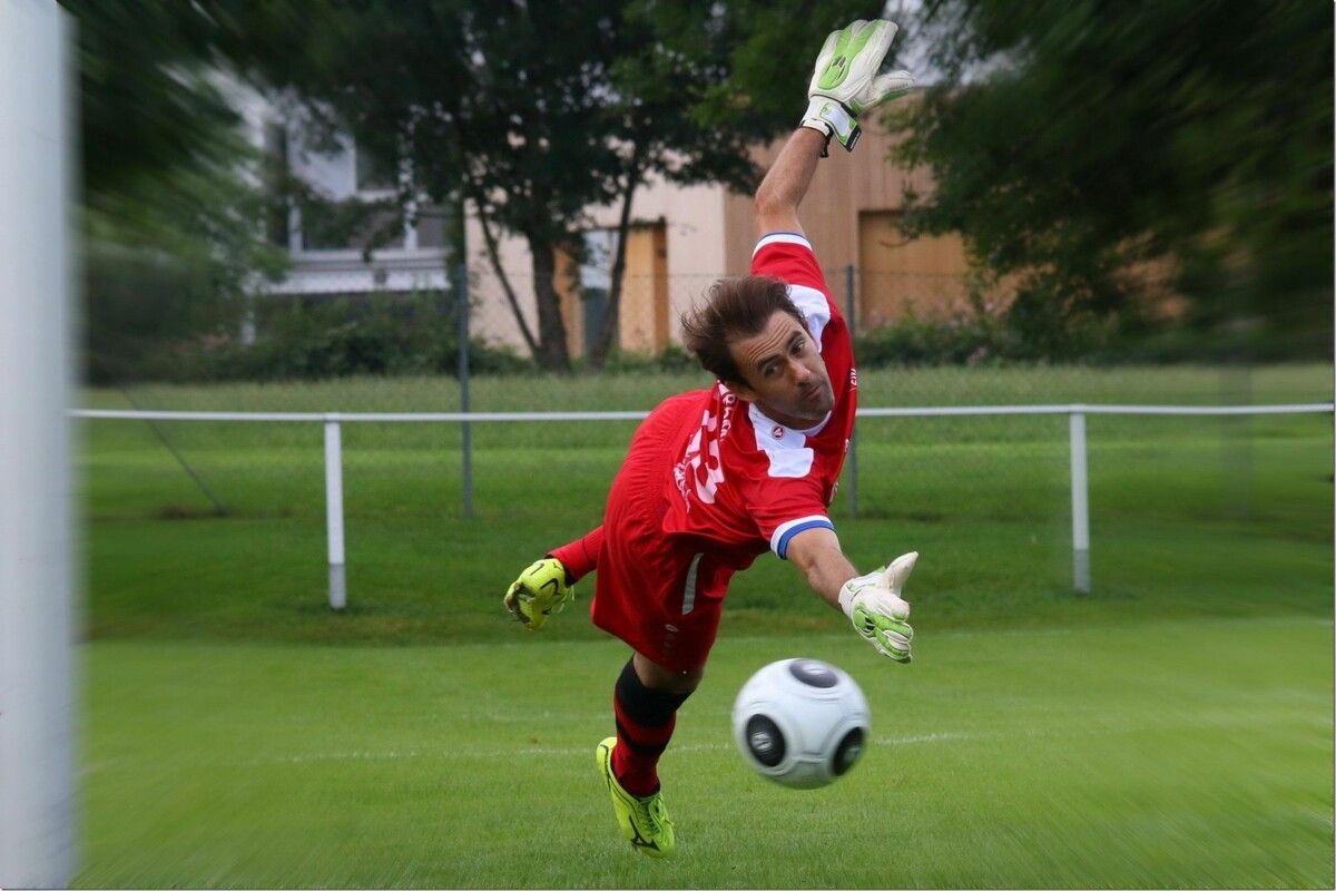 Christian Mendes wechselt von Singen nach Sulzberg.⇒Thomas Knobel