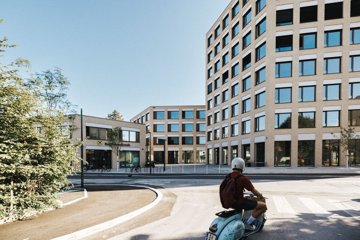 Das neue Quartier ergänzt das „Innovationsdreieck“, das die Planungsstadträtin von Salzburg, Anna Schiester als Modellbeispiel bezeichnet.⇒Fa