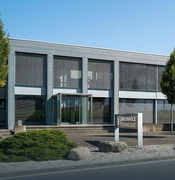 Das Unternehmen hat seinen Sitz an der gleichen Adresse wie die Firma Lingenhöle Technologie GmbH, die nicht vom Konkurs betroffen ist. ⇒FA