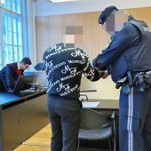 Rauschgiftdeal: Mildere Strafe für Rockerboss