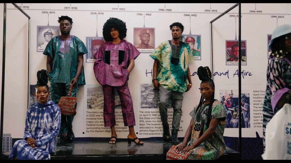 Der Film „Stoff“ führt von den Stoffmärkten in Lagos in die Stickereifabriken von Lustenau.⇒Human Vision Film Festival