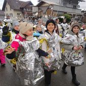 Gute Laune beim Kinderumzug im Hatlerdorf