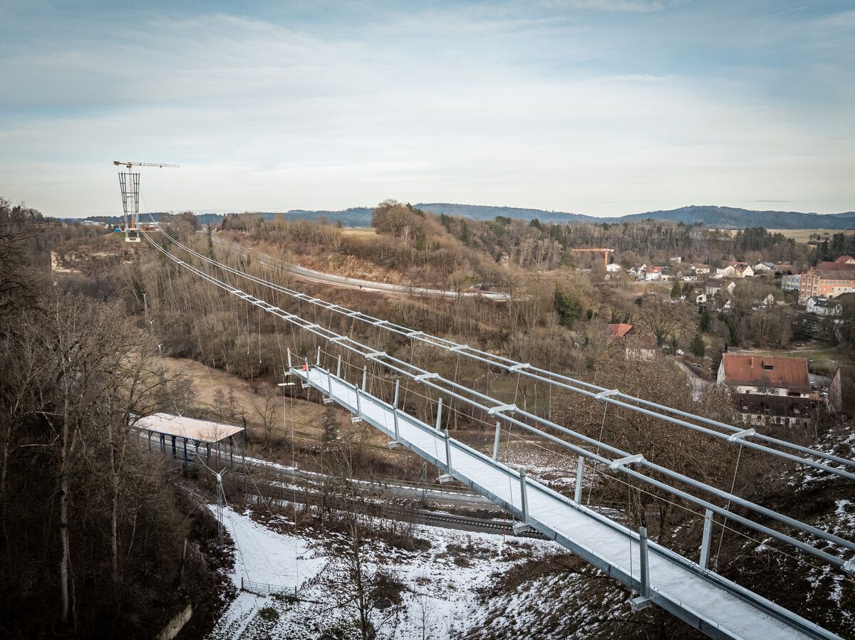 Die Hängebrücke Neckarline in Baden-Württemberg nimmt immer mehr Form an - mit Know-how aus Vorarlberg. ⇒ralf graner