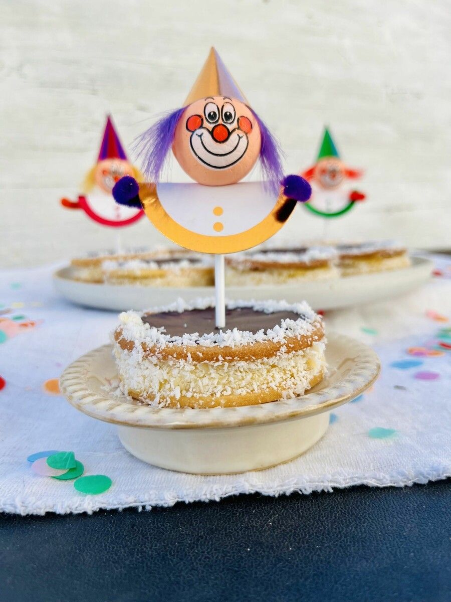 Die leckeren Törtchen machen auch optisch was für die Faschingsjause her.