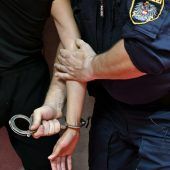 Zur Prostitution gezwungen und entführt: Junge Frau befreit