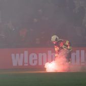 Stadionteilsperren und 100.000-Euro-Strafe