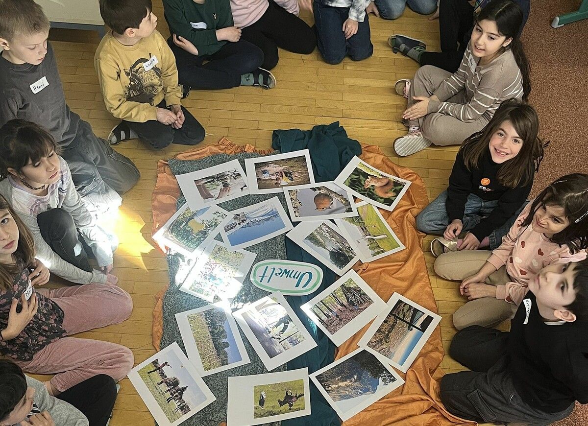 Die Zweitklässler diskutierten, was der Natur guttut und was ihr schadet.