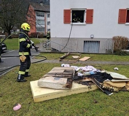 Durch das Feuer wurde viel Inventar vernichtet.