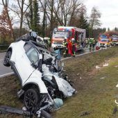 Zwei Schwerverletzte nach Frontalkollision bei Kressbronn