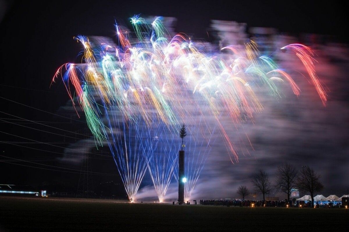 Ein Feuerwerk der Extraklasse begeisterte in Brederis.⇒florian hebperger