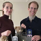 20 Uhren und Teddybären für das Vorarlberger Kinderdorf