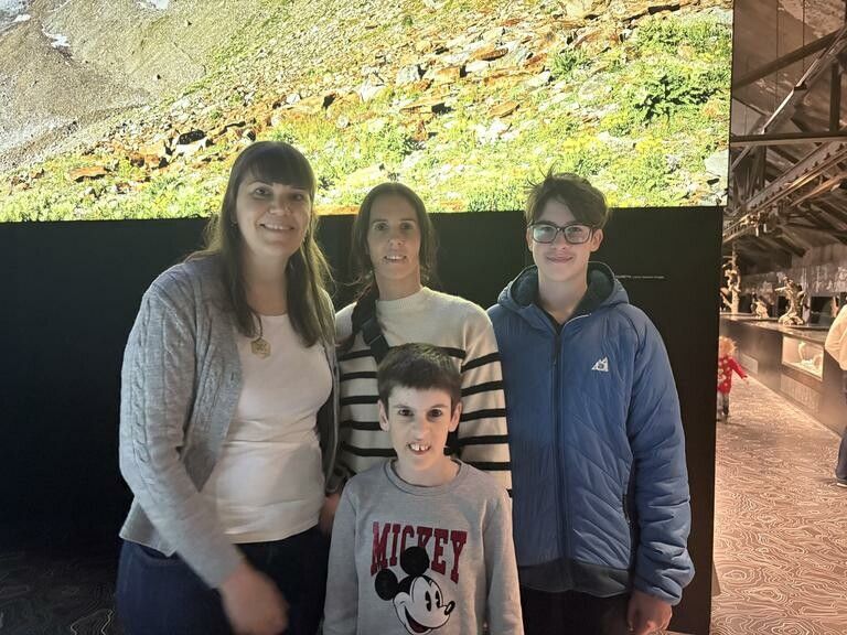 Fabienne (M.) unternimmt mit ihrer Familie auch bei unschönem Wetter gerne verschiedene Aktivitäten.⇒VN/JAE (2)